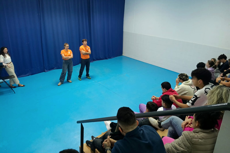 Charla de Pediatría Solidaria en Las Moreras