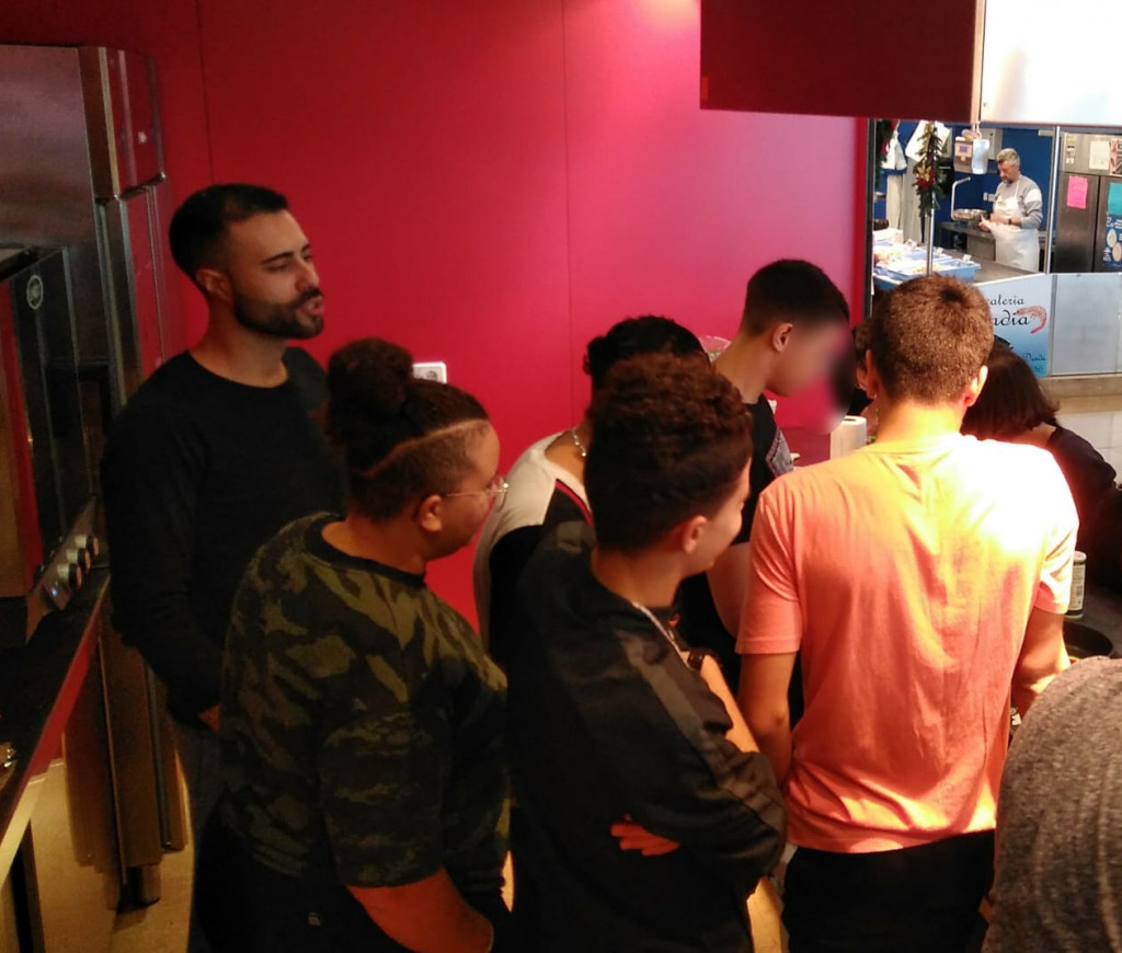 Los Jovenes Atendidos En El Centro De Acogida Baix Maestrat De Vinaros Castellon Realizan Un Curso De Formacion En Cocina Mexicana Fundacion Diagrama