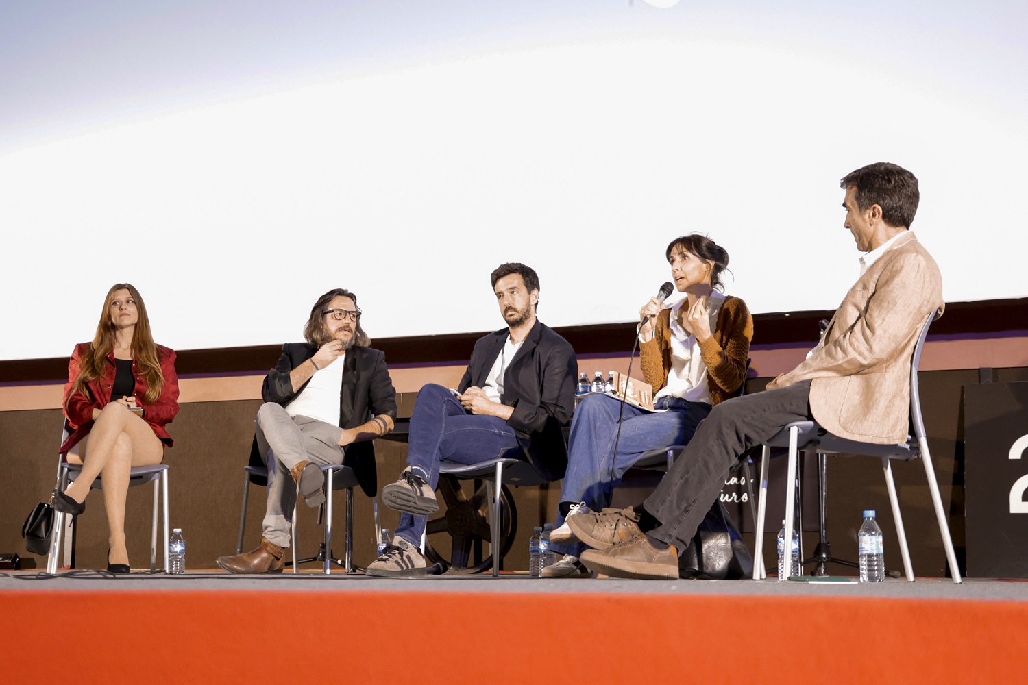 (i-d) Loles Gabarrón, Jesús de la Peña, Miguel Alcaraz, Eva Libertad y José Hernández
