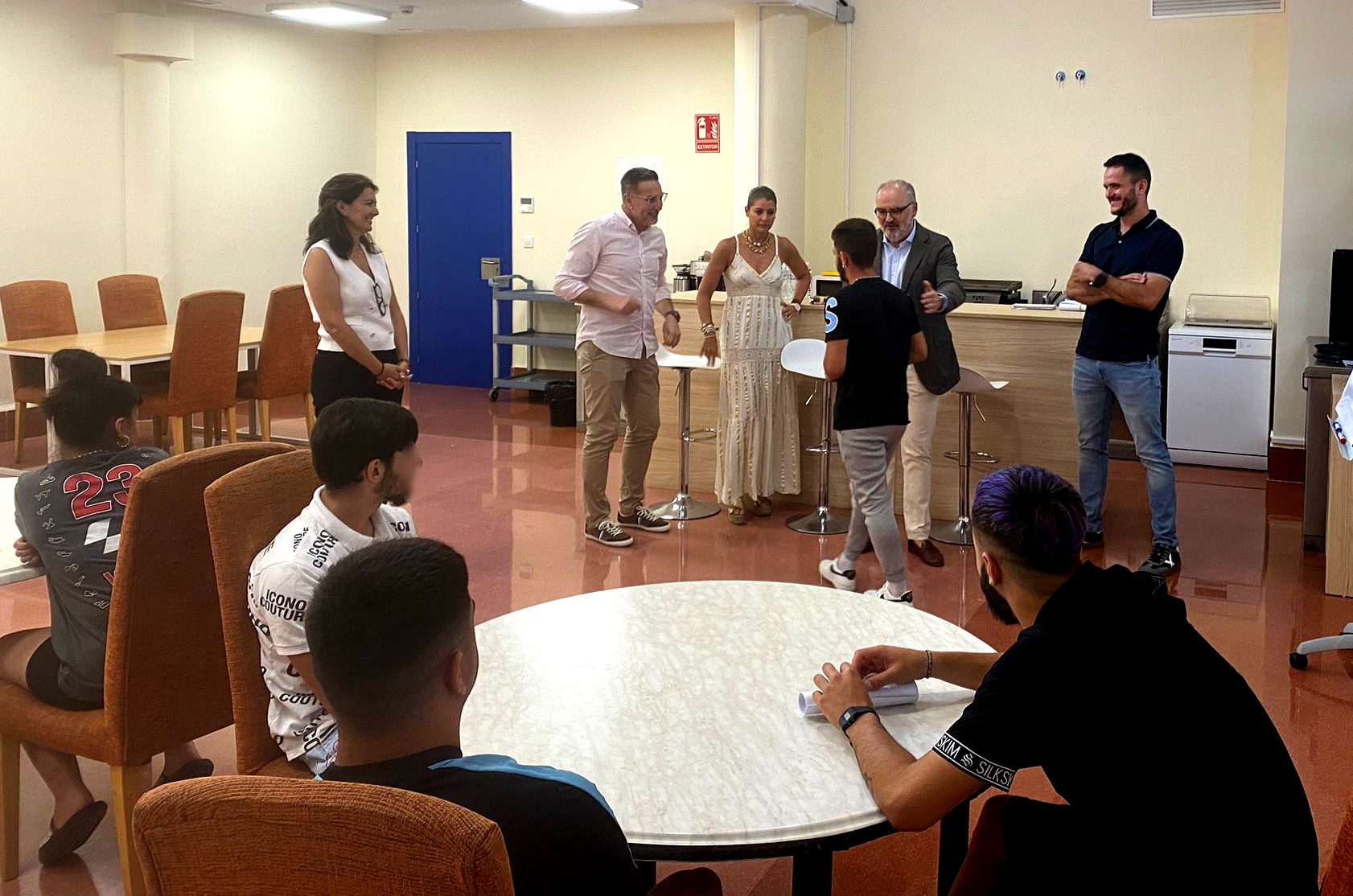 Entrega certificados académicos centros Genil I y Genil II