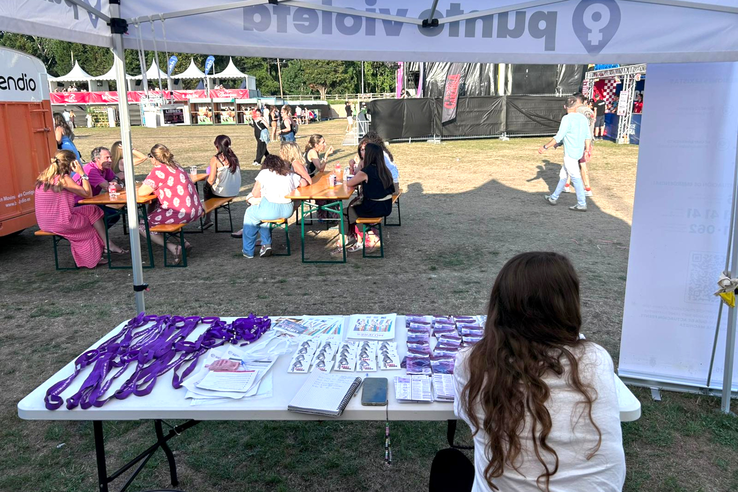 Puntos Violeta, espacios seguros y libres de agresiones sexistas integrados en los eventos de Cantabria y gestionados por Fundación Diagrama