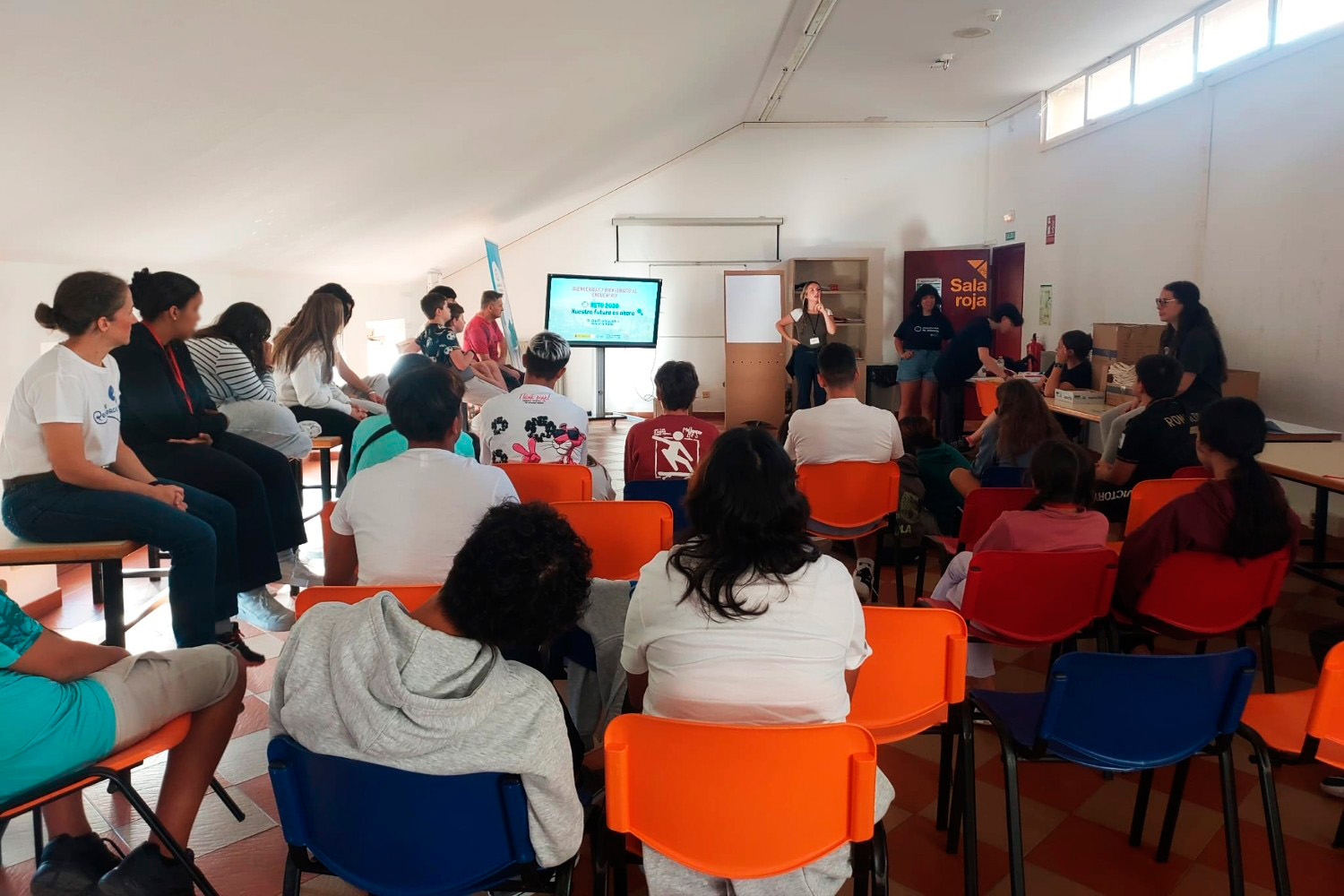El hogar 'El Palmeral' participa en el encuentro final del proyecto 'Reto 2030: Nuestro futuro es ahora'