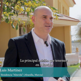 Entrevista a Juan Luis Martínez, director de la residencia 'Altavida' en Abanilla (Murcia)