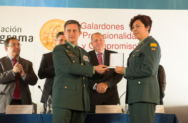 EMUME de la Guardia Civil en Andalucía. Galardones Profesionalidad y Compromiso 2013