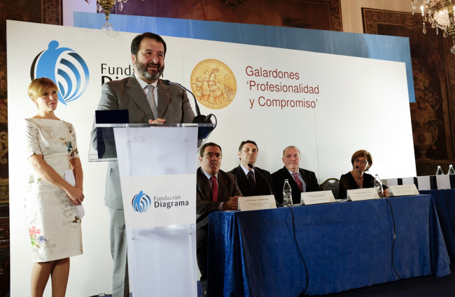 Juan Manuel Ávila, alcalde de Carmona. Galardones Profesionalidad y Compromiso 2013