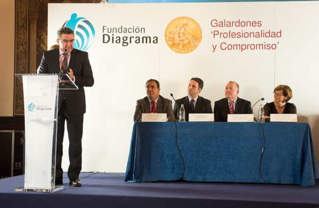 Antonio Gutiérrez, alcalde de Alcalá de Guadaíra. Galardones Profesionalidad y Compromiso 2013