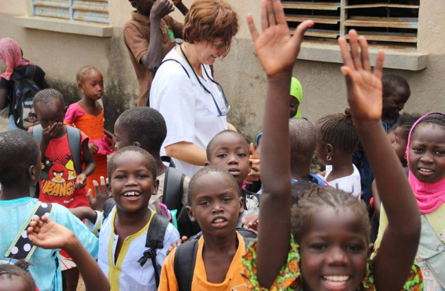 Proyecto sanitario en la región senegalesa de Thiès (2015)