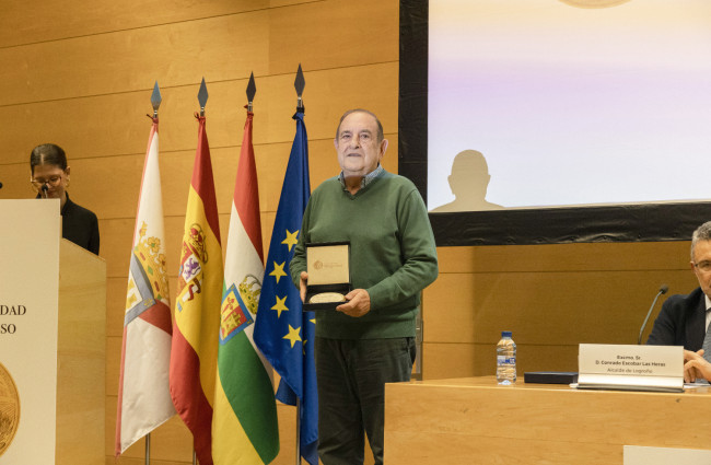 Galardón Profesionalidad y Compromiso a la Federación Riojana de Voluntariado Social