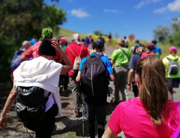 Más de 40 jóvenes atendidos por Fundación Diagrama en diversas comunidades participan en un recorrido por el Camino de Santiago