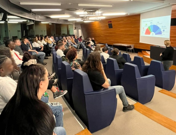 El grupo de jóvenes, durante uno de los actos en el Parlamento Europeo