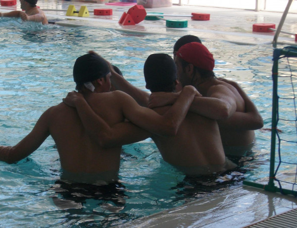 Jóvenes del Centro ‘Las Moreras’ de Murcia disfrutan de la realización de actividades deportivas en el Centro Deportivo ‘Verdolay’