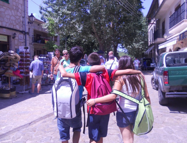 Salidas educativas y lúdicas, refuerzo escolar  y talleres en la Escuela de Verano del Programa Labor Baleares de Fundación Diagrama