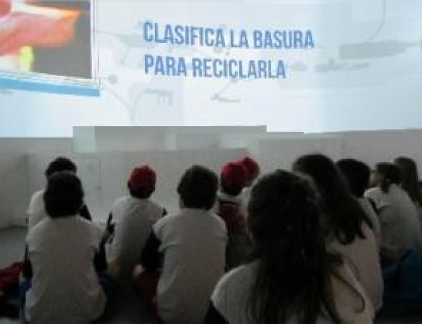 El Observatorio del Cambio Climático de Valencia recibe a los menores del centro ‘Campanar’