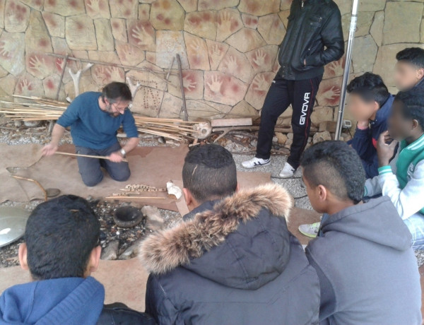 Salida educativa de los menores del hogar de acogida ‘El Acebo’ a la Neocueva de Santillana del Mar (Cantabria)