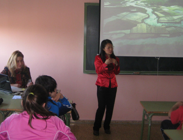 El Programa de Mediación Intercultural de Fundación Diagrama acerca la cultura china a los alumnos de instituto de Cantabria