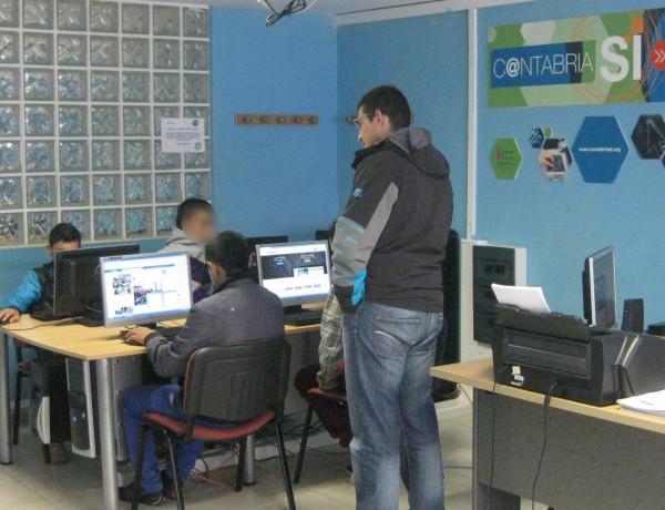 Los jóvenes de los programas socioeducativos de Fundación Diagrama en Cantabria celebran el Día de Internet con actividades en la Red