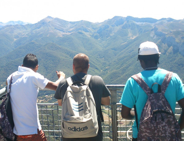 Los menores del centro de acogida ‘El Acebo’ de Santander participan en actividades de verano centradas en la naturaleza y la cultura cántabra