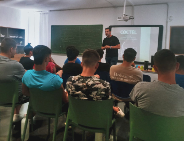 Charla sobre seguridad vial en Las Moreras