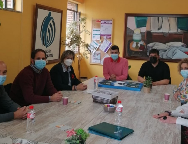 La alcaldesa de Camargo, Esther Bolado, visita el Centro Socioeducativo Juvenil de Cantabria en compañía de otras autoridades locales. Fundación Diagrama. Cantabria 2022.
