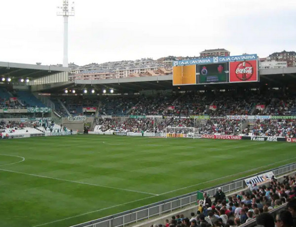 Partido Trofeo Nando Yosu en El Sardinero