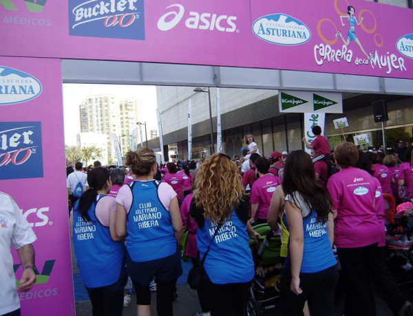 El Centro Mariano Ribera participa en la VII Carrera Contra el Cáncer de Mama en Valencia