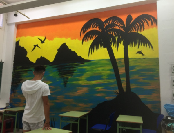 El centro Betania de Ibiza cuenta con dos nuevos murales llevados a cabo por un joven atendido en el servicio de acogimiento ‘Illa de Bes’ de la localidad