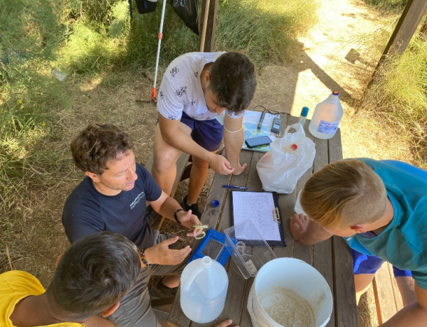 El centro educativo ‘La Zarza’ de Abanilla (Murcia) retoma las actividades de conservación y mantenimiento de los hábitats naturales del municipio de Pinoso 