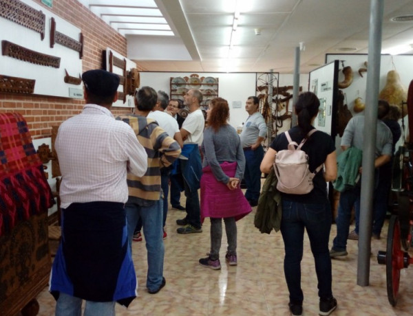 Las personas atendidas en el Centro de Día ‘Heliotropos’ de Murcia visitan el Museo Etnológico de la Huerta. Fundación Diagrama. Murcia 2018.