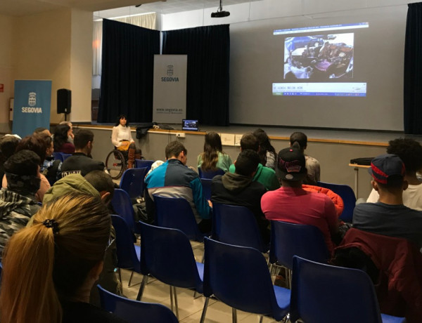 Los jóvenes del Programa Lucha Contra la Discriminación de Castilla y León participan en una actividad de sensibilización sobre el consumo de drogas	. Fundación Diagrama. Castilla y León 2018. 