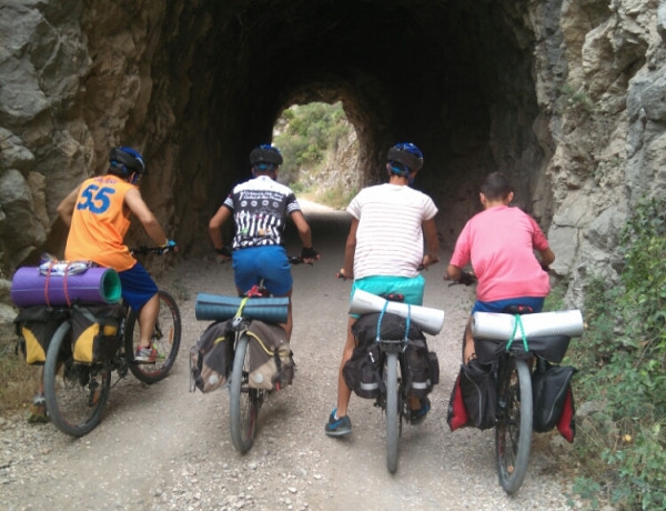 Jóvenes de Medio Abierto de Alicante participan en una ciclorruta
