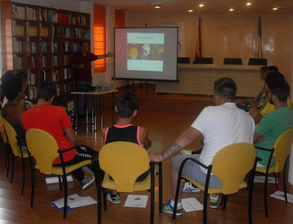 Jóvenes del centro ‘Las Lagunillas’ de Jaén participan en talleres de ocio y empleo dentro del Circuito de Iniciativas Juveniles
