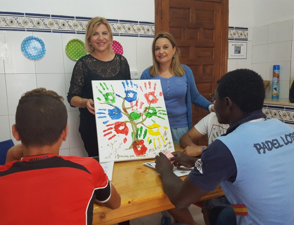 Visita consejera de Familia e Igualdad de Oportunidades a 'Suñu Keur'. Fundación Diagrama. 