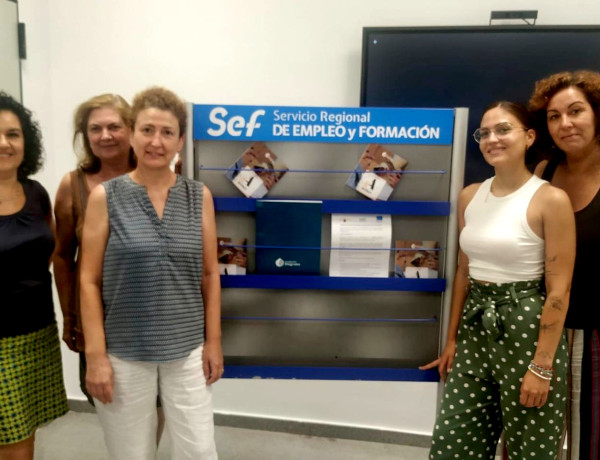 Reunión entre los equipos del SEFCARM (i) y el Proyecto Alcanza de Fundación Diagrama (d)