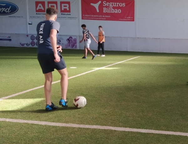 Cuatro jóvenes atendidos en la residencia ‘Llauradors’ de Elche (Alicante) obtienen una beca destinada a fomentar la práctica deportiva