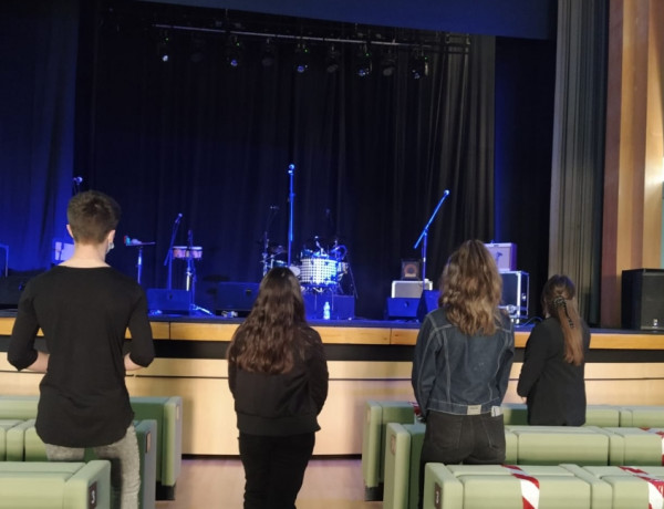 Cuatro jóvenes del Programa Labora de Jaén se forman como auxiliares de sala de espectáculos en los principales espacios escénicos de la ciudad