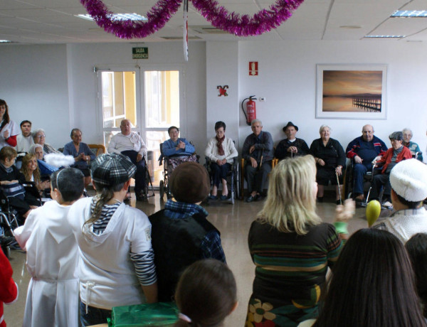 Navidad para todas las edades en la Residencia para Mayores “Altavida” de Fundación Diagrama