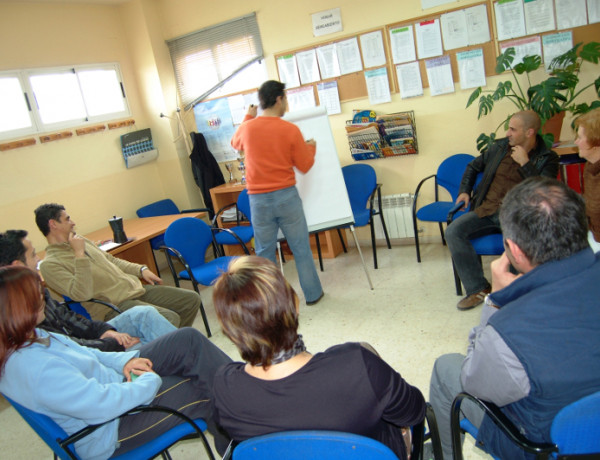 El programa Escuela de Familias inicia su actividad en la Comunidad Valenciana