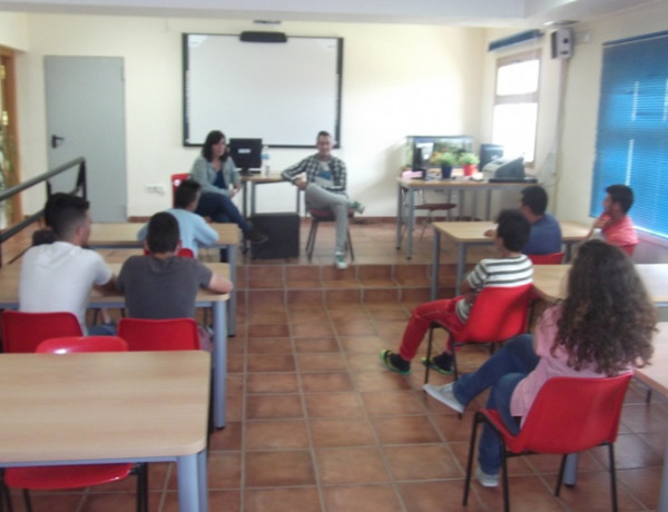 Charla de prevención en el centro 'La Cañada' - Fundación Diagrama