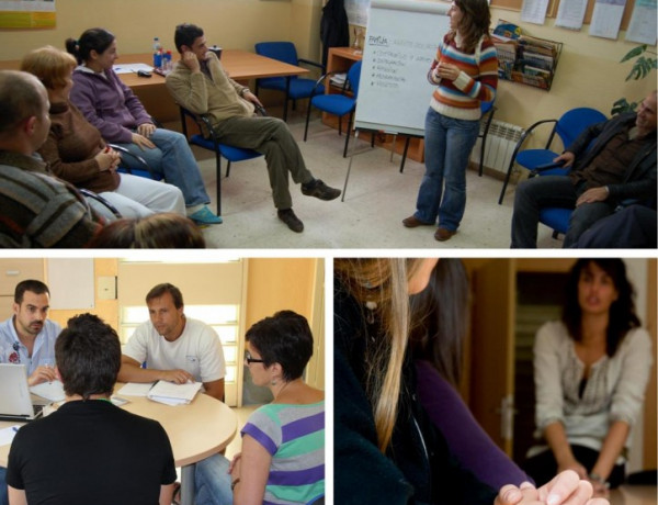 Una veintena de padres y madres de jóvenes asturianos participan en el programa ‘Educar en Familia’