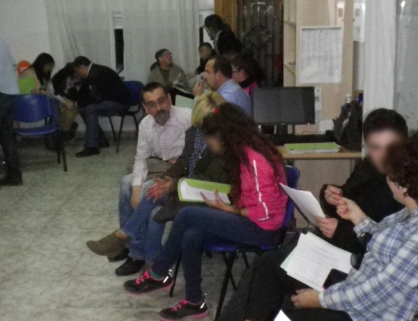 El hogar ‘Los Pinos’ de Molina de Segura (Murcia) organiza un encuentro familiar para promover la comunicación entre menores y padres