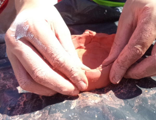 El equipo del centro ‘Las Moreras’ de Murcia impulsa actividades relacionadas con la arteterapia y los juegos populares