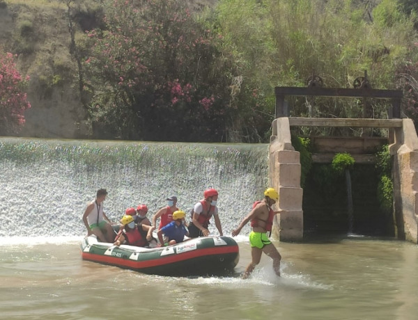 El equipo de profesionales de ‘Las Moreras’ de Murcia organiza una jornada de deporte, ocio y naturaleza con las personas jóvenes atendidas en el centro