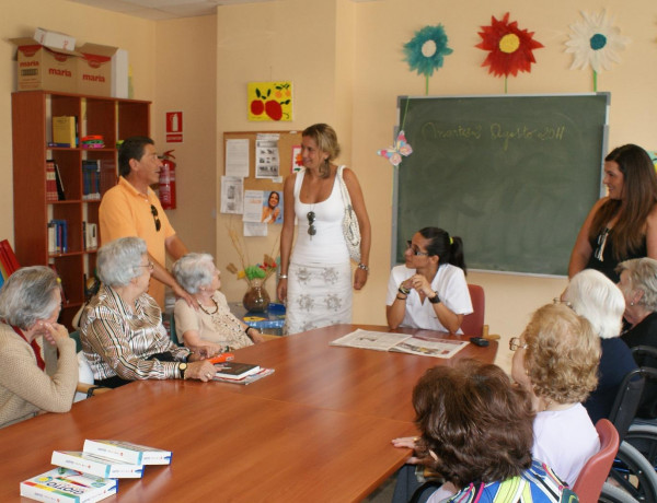 La alcaldesa de Archena (Murcia) visita la Residencia Nuevo Azahar de Fundación Diagrama