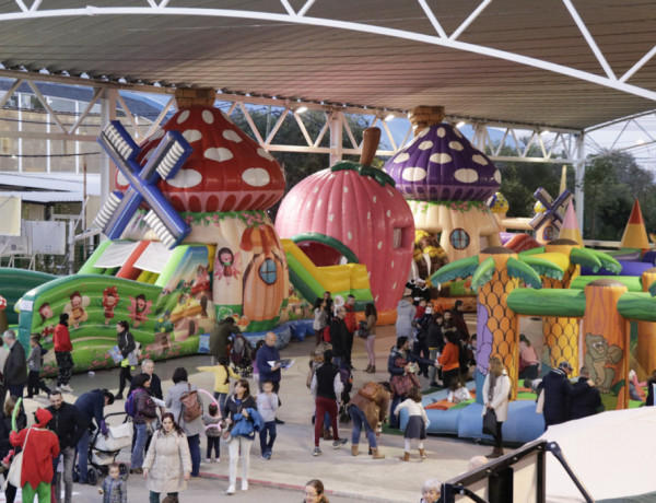 Jóvenes atendidos en los centros ‘Anassim’ y ‘Massamagrell’ visitan la feria Expojove de Valencia