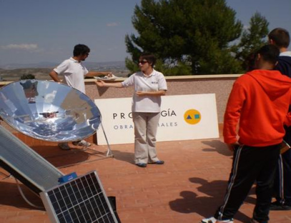 El Centro Reeducativo La Villa de Villena (Alicante) acoge la exposición ‘Espacio Solar’ de la CAM