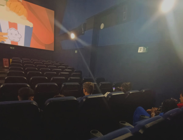 Jóvenes del Programa Labora Sevilla asisten a la Fiesta del Cine de la ciudad andaluza