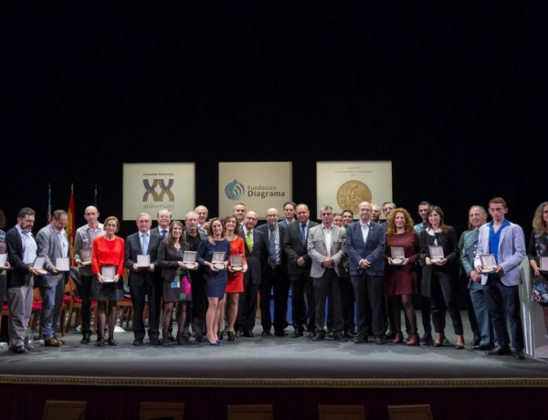 Foto de los premiados en la edición 2015 de los Galardones 'Profesionalidad y Compromiso'