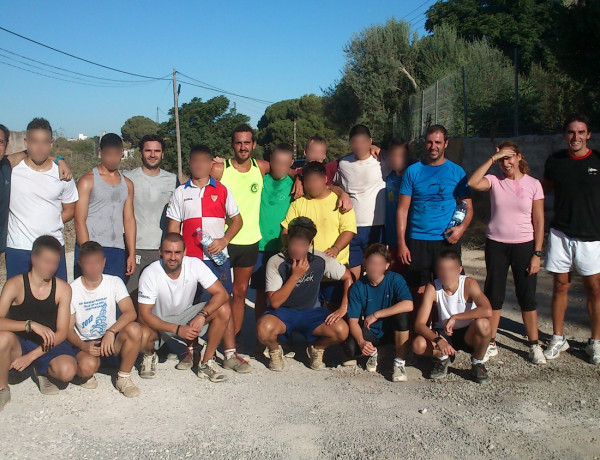 Jóvenes del club de atletismo ‘Cambio de Marcha’ de Fundación Diagrama realizan una ruta deportivo-cultural por Alcalá de Guadaira (Sevilla)