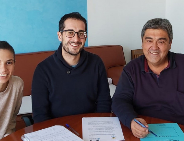 Fundación Diagrama y el Ayuntamiento de Sant Jaume d'Enveja (Tarragona) impulsan un taller de reparación de bicicletas para jóvenes.