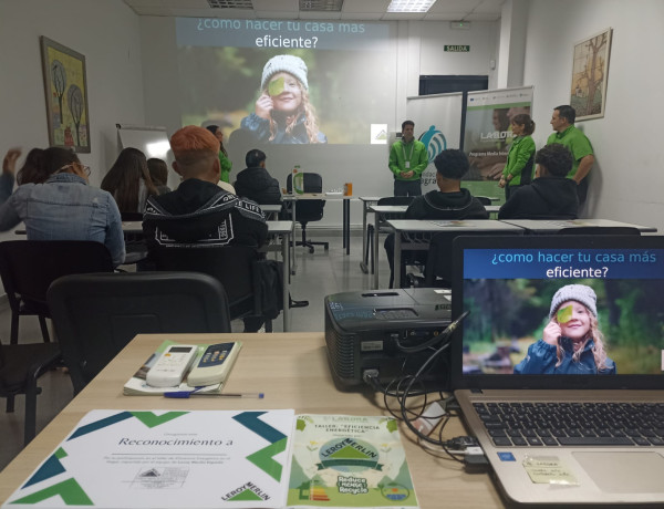 Taller Eficiencia Energética de Leroy Merlin para usuarios y usuarias del Programa Labora Sevilla